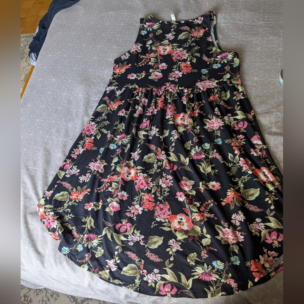 Floral Dress - Picture 6 of 6